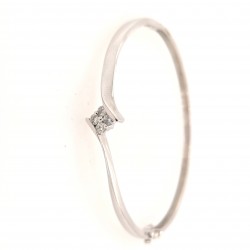 Pre Owned 9ct White Gold Diamond Set Bangle ZX418